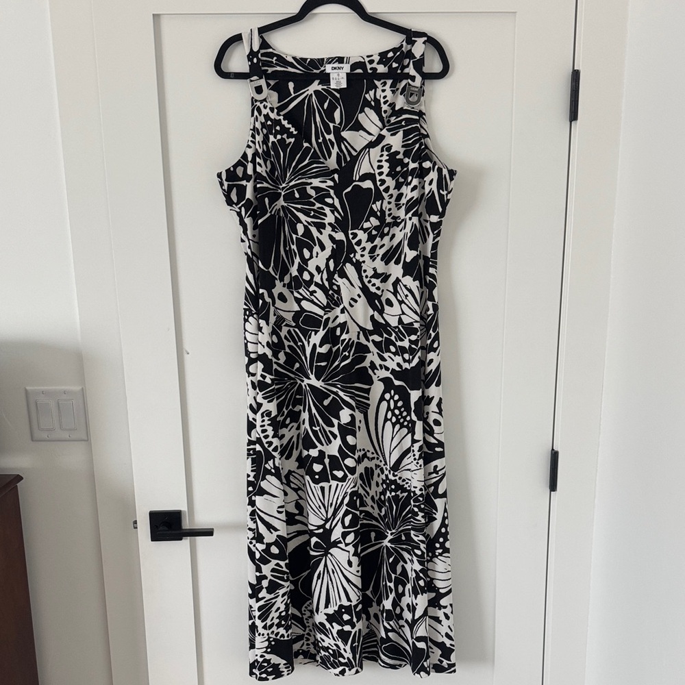 Evan Picone Black & White Butterfly Maxi Dress